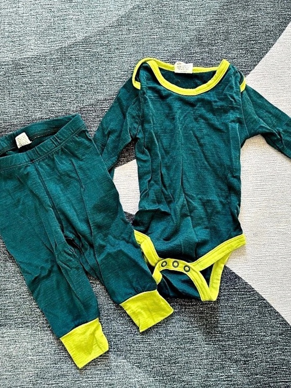 wee woollies Merino Long-Sleeve Bodysuit & Leggings Set & Pants Baby 3-6 mos